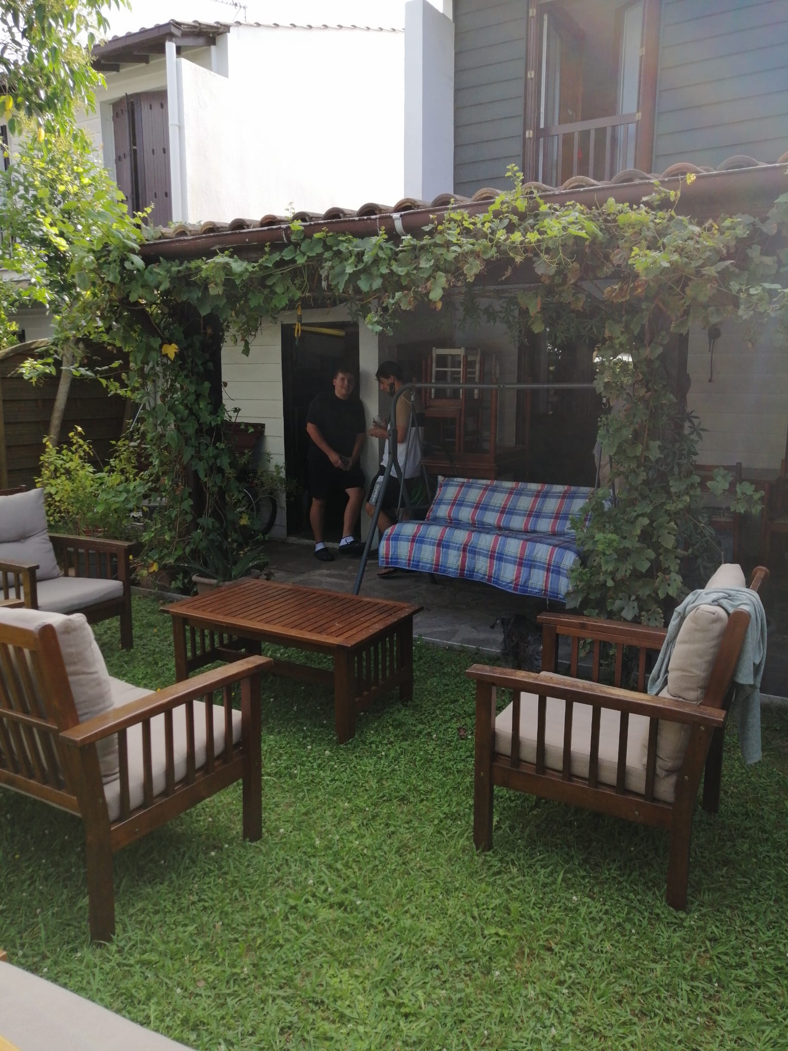 Nous vous aidons à trouver votre foyer
Te ayudamos a encontrar tu hogar